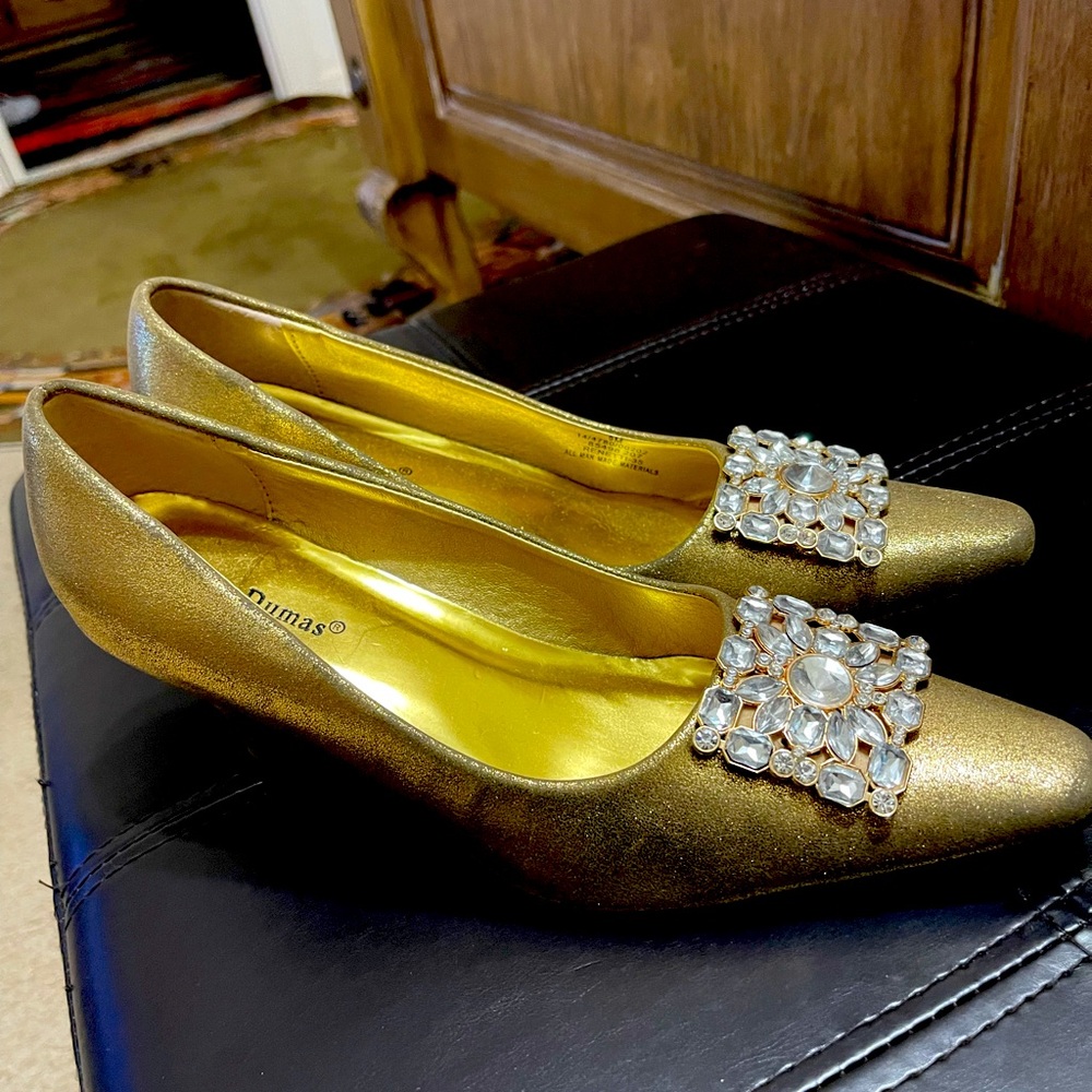 Pierre Dumas Metallic Gold pumps  Sz 9